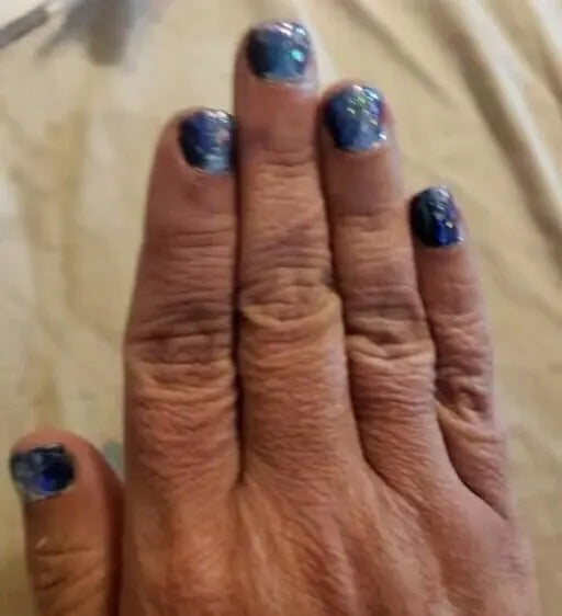 Moisturizing horse oil cream from La Maricell in compact jar packaging.